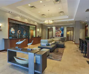 Photo 5 - DoubleTree by Hilton Bay City - Riverfront