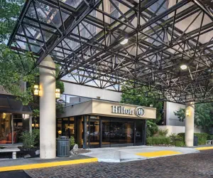 Photo 4 - Hilton Sacramento Arden West