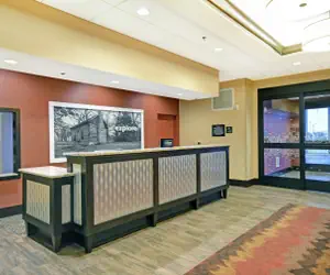 Photo 2 - Hampton Inn & Suites Milwaukee/Franklin