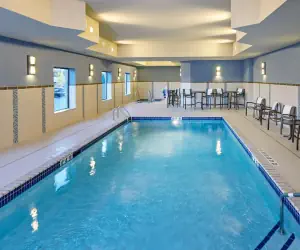 Photo 3 - Hampton Inn & Suites Milwaukee/Franklin