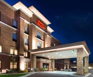 Photo 4 - Hampton Inn & Suites Ann Arbor West