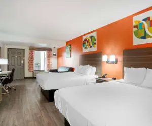 Photo 2 - Best Western Statesville Inn