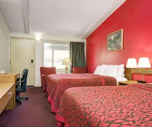 Photo 4 - Travelodge by Wyndham Red Wing