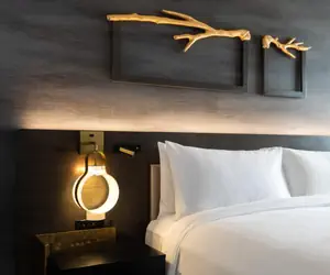 Photo 5 - Renaissance Chicago North Shore Hotel