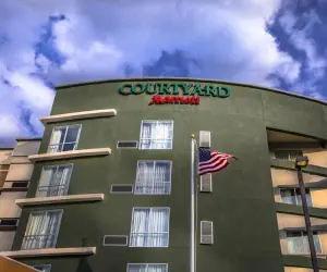 Photo 2 - Courtyard by Marriott Charleston Downtown/Civic Center