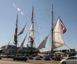 Photo 4 - Hampton Inn San Diego Downtown