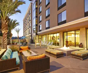 Photo 4 - Hampton Inn San Diego Mission Valley