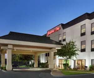 Photo 2 - Hampton Inn Tracy