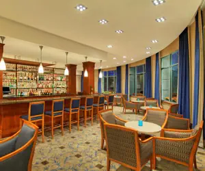 Photo 2 - Hilton Garden Inn Portsmouth Downtown