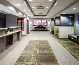 Photo 5 - Hampton Inn & Suites Mobile I-65@ Airport Boulevard