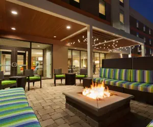 Photo 4 - Home2 Suites by Hilton Champaign/Urbana