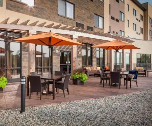 Photo 3 - Courtyard by Marriott Indianapolis Noblesville