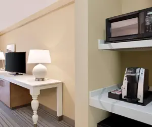 Photo 3 - Hilton Garden Inn Saratoga Springs