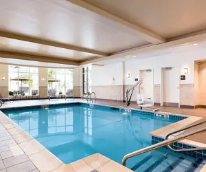 Photo 4 - Hilton Garden Inn Boston Logan Airport