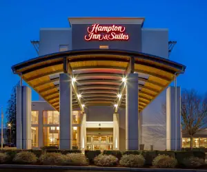 Photo 2 - Hampton Inn & Suites Seattle/Federal Way