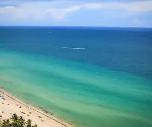 Photo 3 - The Diplomat Beach Resort Hollywood, Curio Collection by Hilton