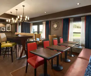 Photo 4 - Hampton Inn Battle Creek