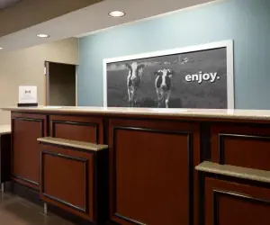 Photo 5 - Hampton Inn Battle Creek