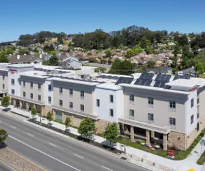 Photo 2 - Hampton Inn Santa Cruz West, Ca