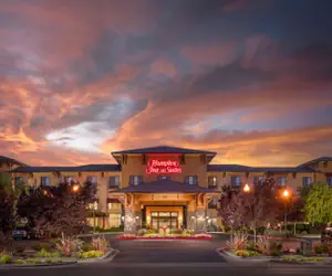 Photo 3 - Hampton Inn & Suites Windsor-Sonoma Wine Country