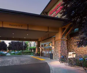 Photo 2 - Hampton Inn & Suites Windsor-Sonoma Wine Country