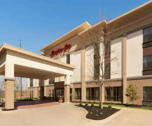 Photo 2 - Hampton Inn Zanesville
