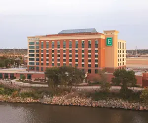 Photo 2 - Embassy Suites East Peoria Hotel and Riverfront Conference Center