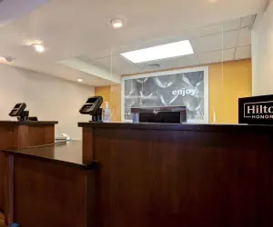 Photo 4 - Hampton Inn Fort Wayne-Southwest