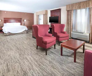 Photo 4 - Hampton Inn & Suites Greensburg