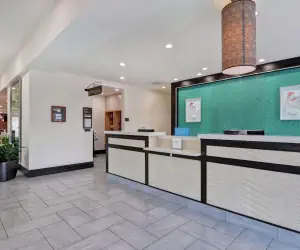 Photo 2 - Hilton Garden Inn and Fayetteville Convention Center