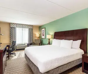 Photo 2 - Hilton Garden Inn Gainesville