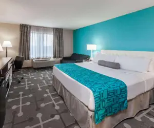 Photo 3 - Howard Johnson by Wyndham Romulus Detroit Metro Airport