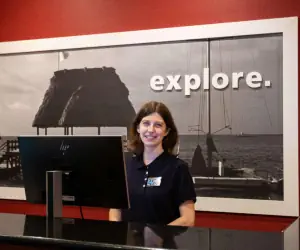 Photo 2 - Hampton Inn Gloucester