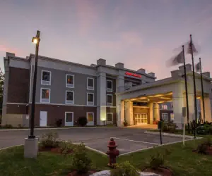 Photo 2 - Hampton Inn & Suites Berkshires-Lenox