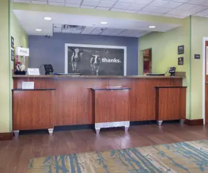 Photo 3 - Hampton Inn Tulsa/Broken Arrow