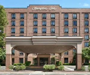 Photo 2 - Hampton Inn Washington-Dulles International Airport South