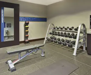 Photo 4 - Hampton Inn & Suites - Elyria