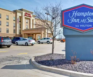 Photo 2 - Hampton Inn and Suites Peoria at Grand Prairie