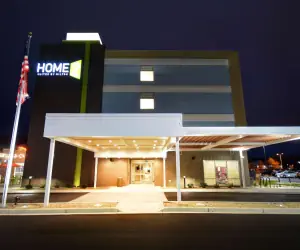 Photo 5 - Home2 Suites Eau Claire South, Wi