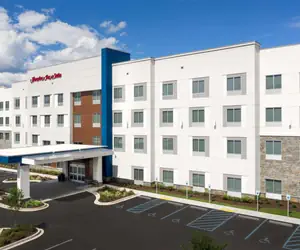 Photo 2 - Hampton Inn & Suites Lexington