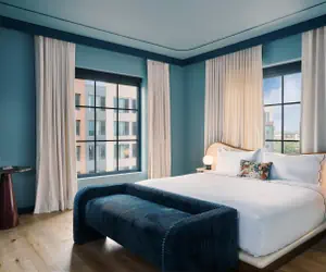 Photo 4 - Hotel Genevieve