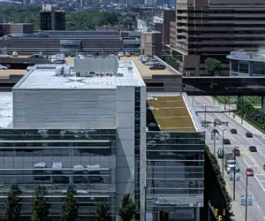 Photo 2 - The Tudor Arms Hotel Cleveland - a DoubleTree by Hilton