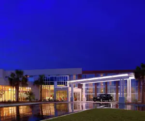 Photo 2 - DoubleTree Hotel & Suites Charleston Airport