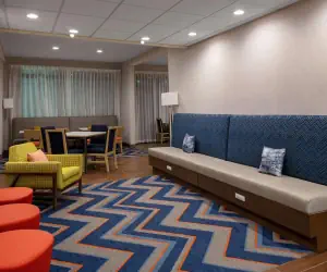 Photo 5 - Hampton Inn Castle Rock