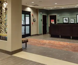 Photo 3 - Hampton Inn Morristown, I-81, TN
