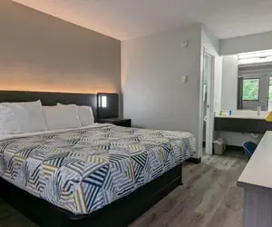 Photo 4 - Motel 6-Nashua, NH - South