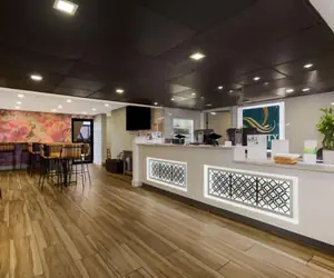 Photo 4 - Quality Inn Coliseum