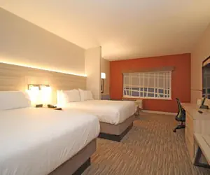 Photo 2 - Holiday Inn Express & Suites Ocala, an IHG Hotel