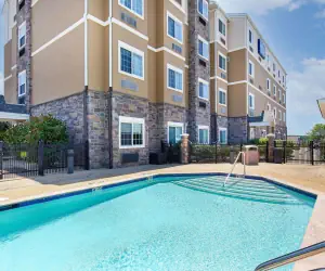 Photo 2 - Microtel Inn and Suites by Wyndham