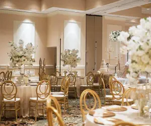 Photo 4 - Crowne Plaza Executive Center Baton Rouge, an IHG Hotel